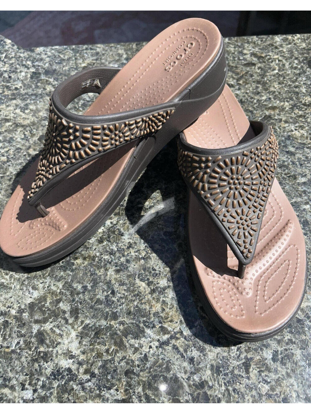 NWOB CROCS Wedge Sandals Sz 10 Brown Monterey Diamante Flip Flop Dual Comfort